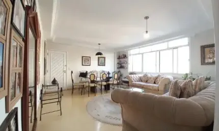 Apartamento em rua charmosa, próximo ao Metrô Ana Rosa
