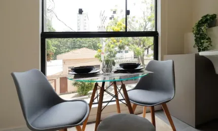 Lindo studio mobiliado, prédio com elevador, na vila clementino