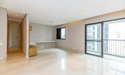Lindo apartamento em andar alto com vista privilegiada..