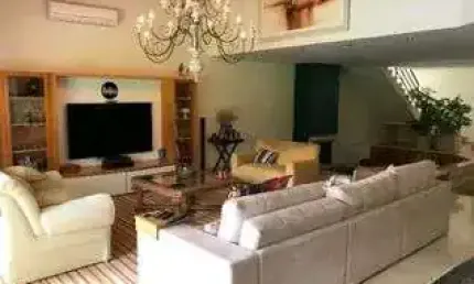 Casa de condomínio para venda tem 560 metros quadrados com 3 suítes /goic.