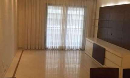 OPORTUNIDADE. LINDO APARTAMENTO NO CENTRO DE ALPHAVILLE. 3 SUÍTES X 3 VAGAS. 178 METROS.