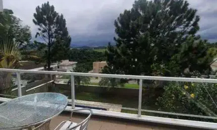 Oportunidade , linda casa de condomínio com 4 suites . 440 mts de terreno. mobíliada