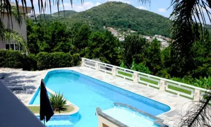 Casa em condomínio fechado com 6 quartos para alugar na Alameda Juriti, 639, Alphaville, Santana de Parnaíba