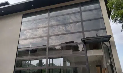 Linsa casa para venda no condomínio valville em alphaville, com 480 m2 e 3 quartos.