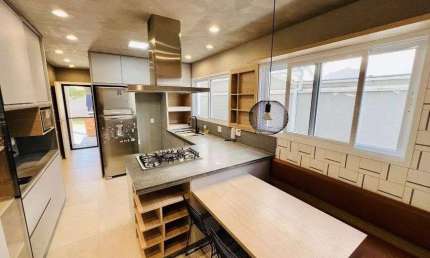 Casa em condomínio fechado com 4 quartos à venda na Alameda Jaboticabal, 600, Alphaville, Santana de Parnaíba