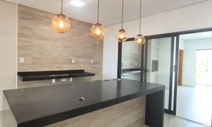 Casa com 3 quartos à venda na Rua Catarina Aparecida de Camargo, 1, Residencial Ouro Verde, Botucatu