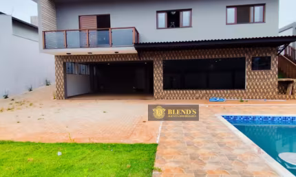 Casa com 3 quartos à venda na Rua Orlando Gamito, 1, Vila Cidade Jardim, Botucatu