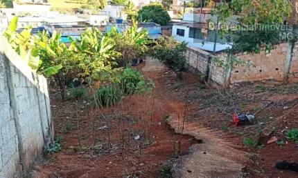 Casa para Venda em Betim, Icaivera, 2 dormitórios, 1 banheiro