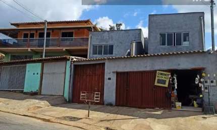 Casa para Venda em Contagem, Retiro, 7 dormitórios, 3 banheiros, 5 vagas