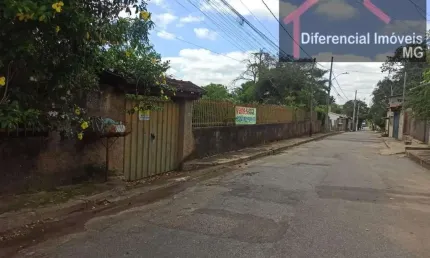 Casa para Venda em Betim, Manimba, 2 dormitórios, 1 banheiro, 2 vagas