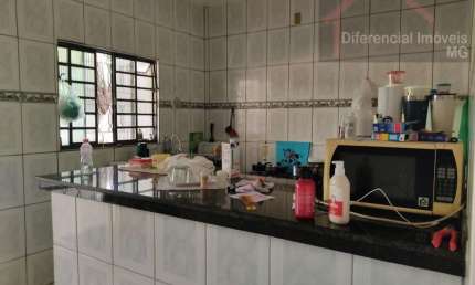 Casa para Venda em Contagem, Retiro, 2 dormitórios, 1 suíte, 1 banheiro, 2 vagas