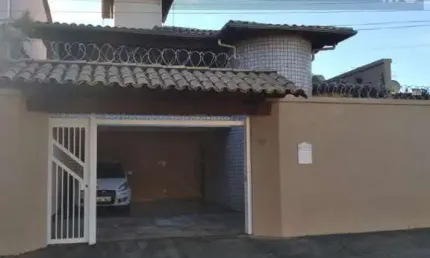 Casa para Venda em Contagem, Tropical, 3 dormitórios, 1 suíte, 3 banheiros, 2 vagas