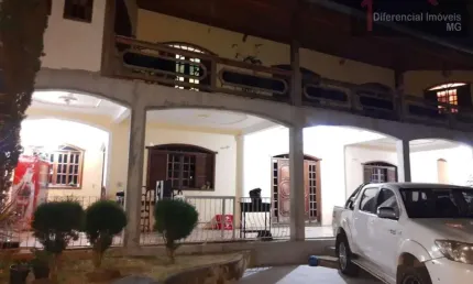 Casa para Venda em Belo Horizonte, Santa Cecilia, 6 dormitórios, 1 suíte, 3 banheiros, 10 vagas