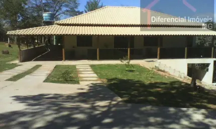 Fazenda para Venda em Esmeraldas, Formiga, 3 dormitórios, 1 suíte, 2 banheiros, 5 vagas