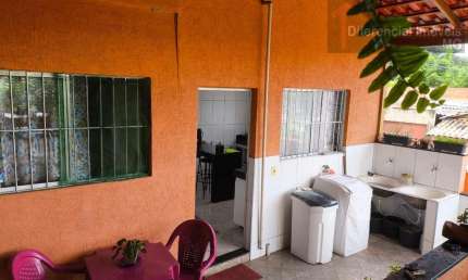 Casa para Venda em Contagem, Praia, 3 dormitórios, 1 banheiro, 1 vaga