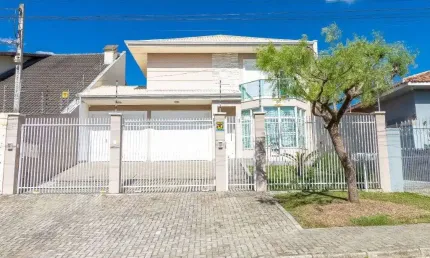 2 Casas à venda com 7 quartos no Portão em Curitiba