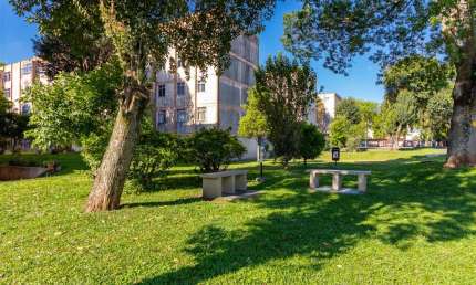 Apartamento à venda com 2 quartos no CIC em Curitiba