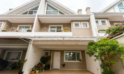Sobrado à venda com 3 quartos no jardim social em curitiba