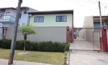 Casa para alugar 2 quartos com suíte. Semi mobilhado no Barreirinha em Curitiba