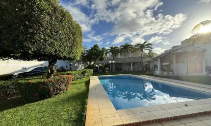 Casa para Venda em Lauro de Freitas, Buraquinho, 5 dormitórios, 2 suítes, 3 banheiros, 6 vagas