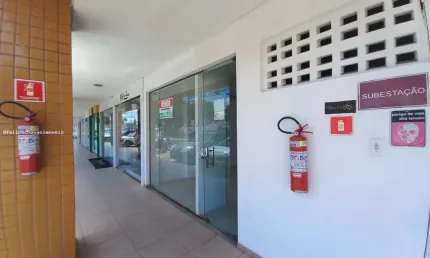 Imóvel Comercial para Venda em Lauro de Freitas, Buraquinho, 1 banheiro