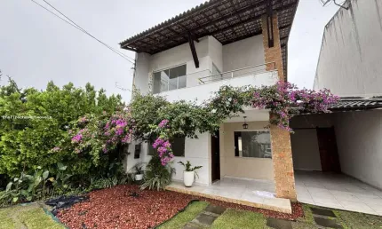 Casa em Condomínio para Locação em Lauro de Freitas, Buraquinho, 4 dormitórios, 2 suítes, 3 banheiros, 3 vagas