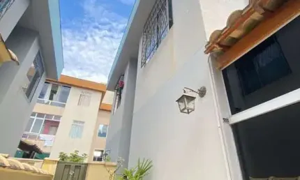 Casa com 2 quartos à venda na Rua Olavo Bilac, Santa Mônica, Belo Horizonte, 45 m2 por R$ 205.000