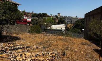 Terreno à venda na Rua Arari, Santa Clara, Vespasiano, 360 m2 por R$ 199.000