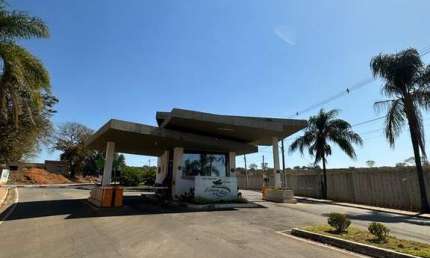 Casa à venda no Centro, Matozinhos , 1056 m2 por R$ 230.000