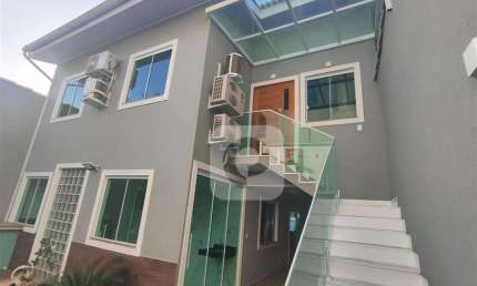 MARAVILHOSA CASA DUPLEX Á VENDA NO CONDOMINIO GONDEN GARDEN CAMPO GRANDE RJ