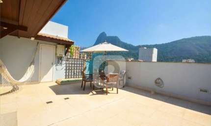 Patrimovel vende cobertura duplex com 3 suites e terraço com vista espetacular do Cristo