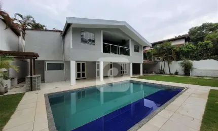 Casa em condomínio fechado com 5 quartos à venda na Rua Desembargador Roberto Medeiros, Barra da Tijuca, Rio de Janeiro