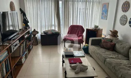 Patrimovel vende apartamento de 3 quartos com 2 suites e vaga em Copacabana