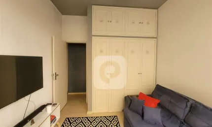 Apartamento recém pintado, reformado prédio tranquilo e familiar