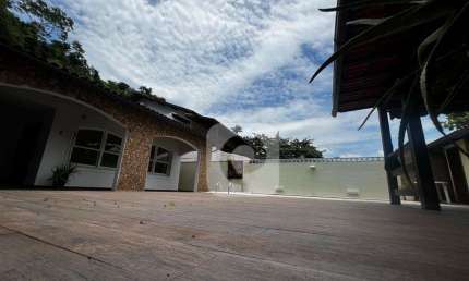 SELECIONE - Casa de Condomínio 4 quartos, sendo 2 suítes