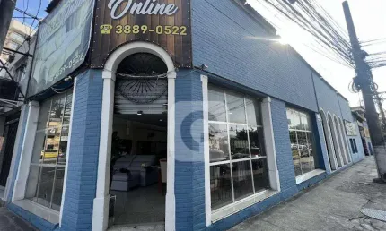 Excelente galpão com loja reformada 424m² e vagas para 40 carros
