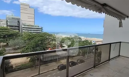 Apartamento 170m² com 3 quarto e 2 vagas de garagem vista lateral mar do leblon