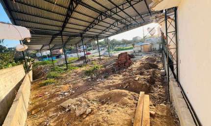 Loja, 300 m² - venda por R$ 800.000,00 ou aluguel por R$ 5.000,00/mês - Hawai - Araruama/RJ