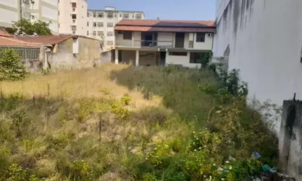 Terreno para alugar, 600 m² por R$ 10.000,00/mês - Centro - Araruama/RJ