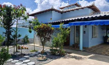 Casa com 3 dormitórios à venda, 130 m² por R$ 472.500,00 - Jaconé (Sampaio Correia) - Saquarema/RJ