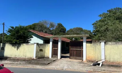 Casa com 3 dormitórios à venda, 900 m² por R$ 1.200.000,00 - Centro - Araruama/RJ