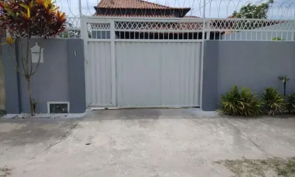 Casa com 2 dormitórios à venda, 120 m² por R$ 550.000,00 - Parque Hotel - Araruama/RJ