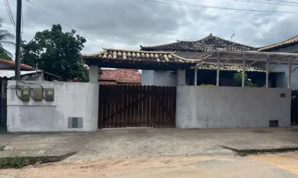 Casa com 3 dormitórios à venda, 450 m² por R$ 600.000 - Nossa Senhora de Nazaré - Araruama/RJ