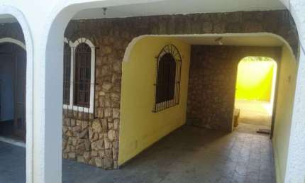 Casa com 3 dormitórios à venda, 200 m² por R$ 410.000,00 - Parque Burle - Cabo Frio/RJ