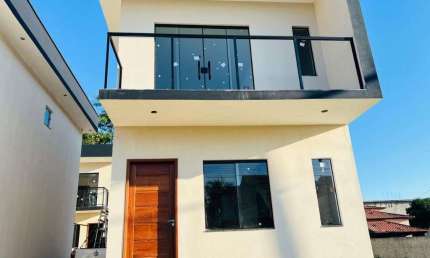 Casa com 2 dormitórios à venda, 70 m² por R$ 320.000,00 - Outeiro - Araruama/RJ