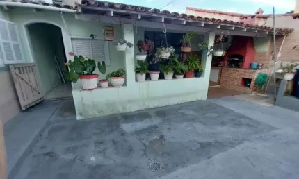 Casa com 2 dormitórios à venda, 92 m² por r$ 300.000,00 - praça da bandeira - araruama/rj