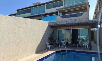 Casa com 4 dormitórios à venda, 279 m² por R$ 690.000,00 - Centro - Araruama/RJ