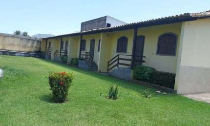 3 casas, cada uma com 1 dormitório, à venda, 150 m² por R$ 750.000 - Bananeiras - Araruama/RJ