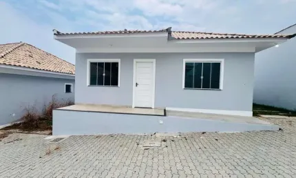 Casa com 2 dormitórios à venda, 68 m² por R$ 235.000,00 - Praia Do Hospicio - Araruama/RJ