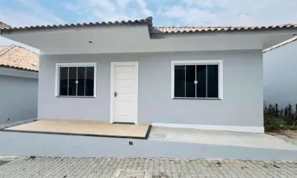 Casa com 2 dormitórios à venda, 68 m² por R$ 235.000,00 - Praia Do Hospicio - Araruama/RJ